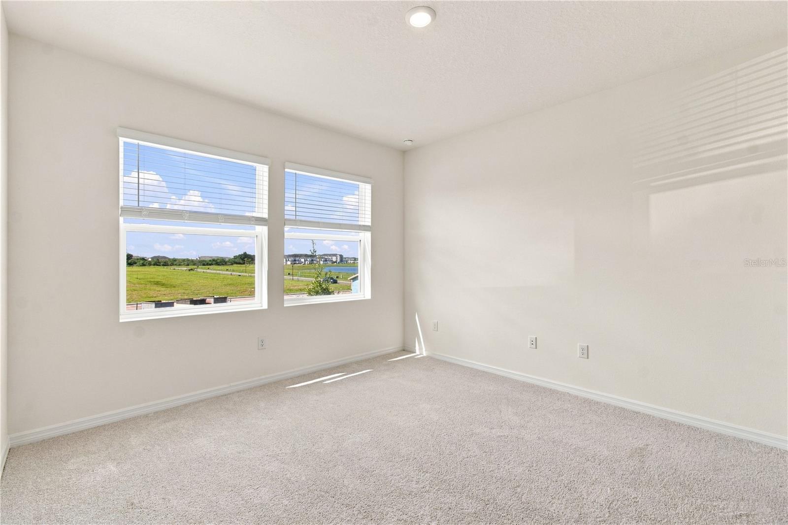6355 JENSEN VIEW AVE — photo 16