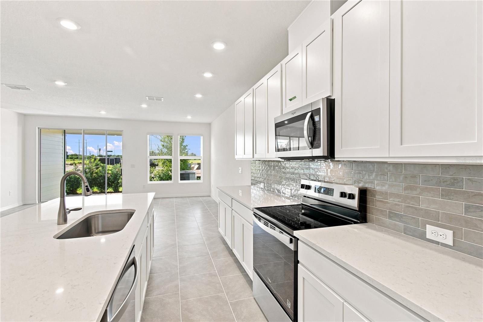6355 JENSEN VIEW AVE — photo 5
