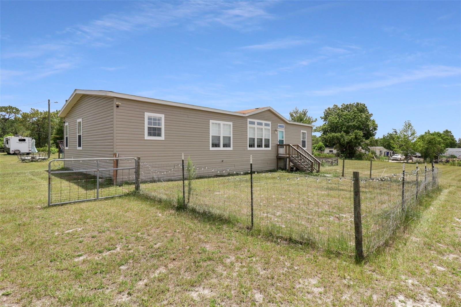 16947 AUBURNDALE LN — photo 24