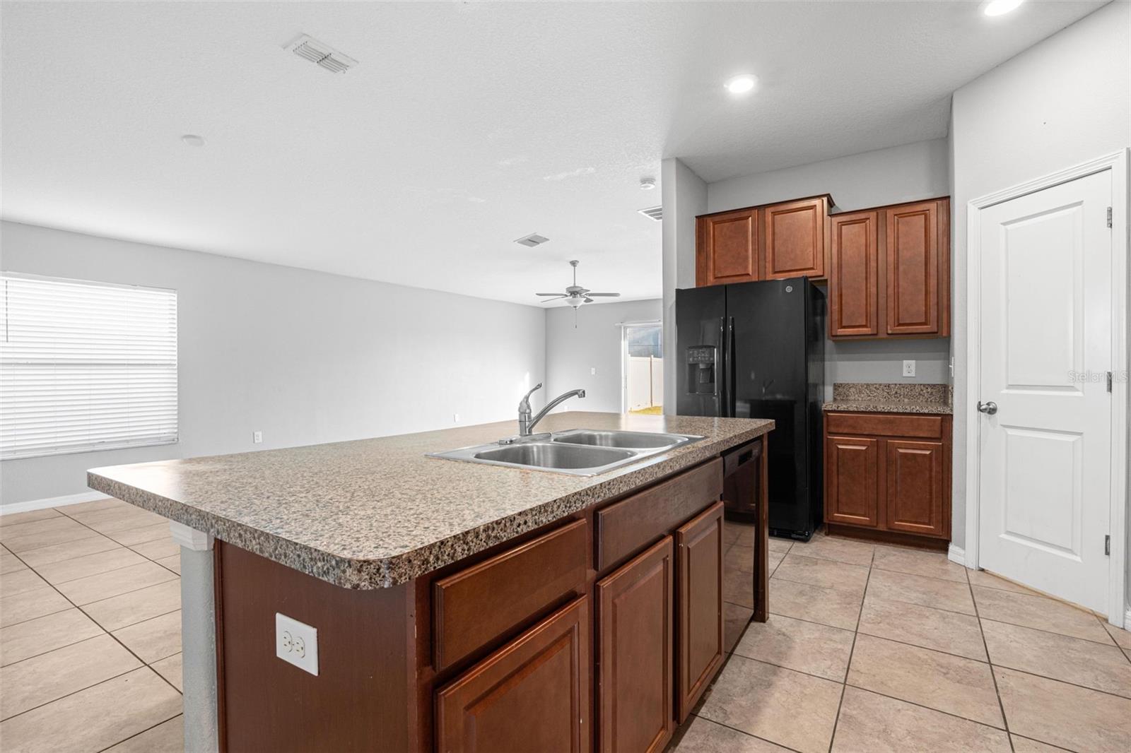6810 TRENT CREEK DR — photo 13