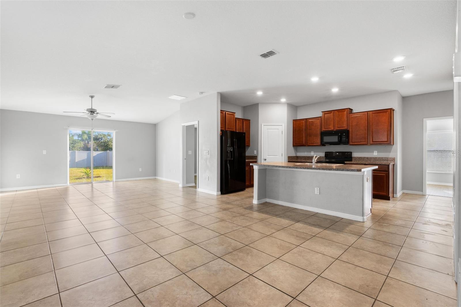 6810 TRENT CREEK DR — photo 8