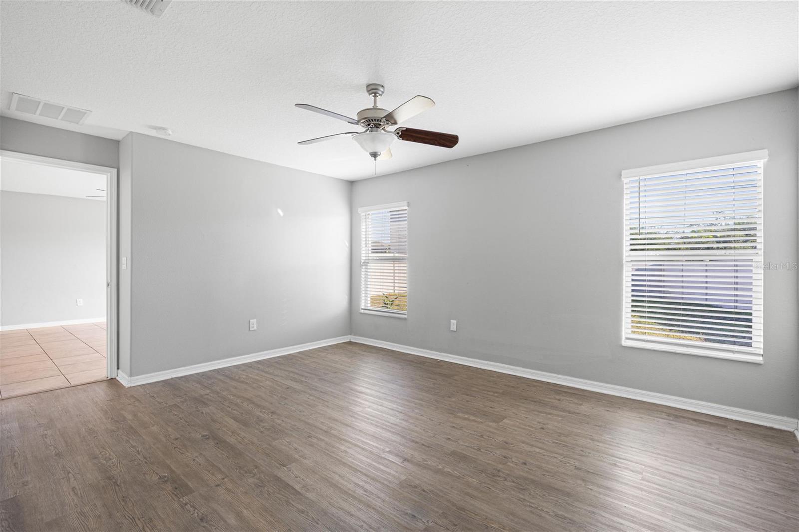 6810 TRENT CREEK DR — photo 22