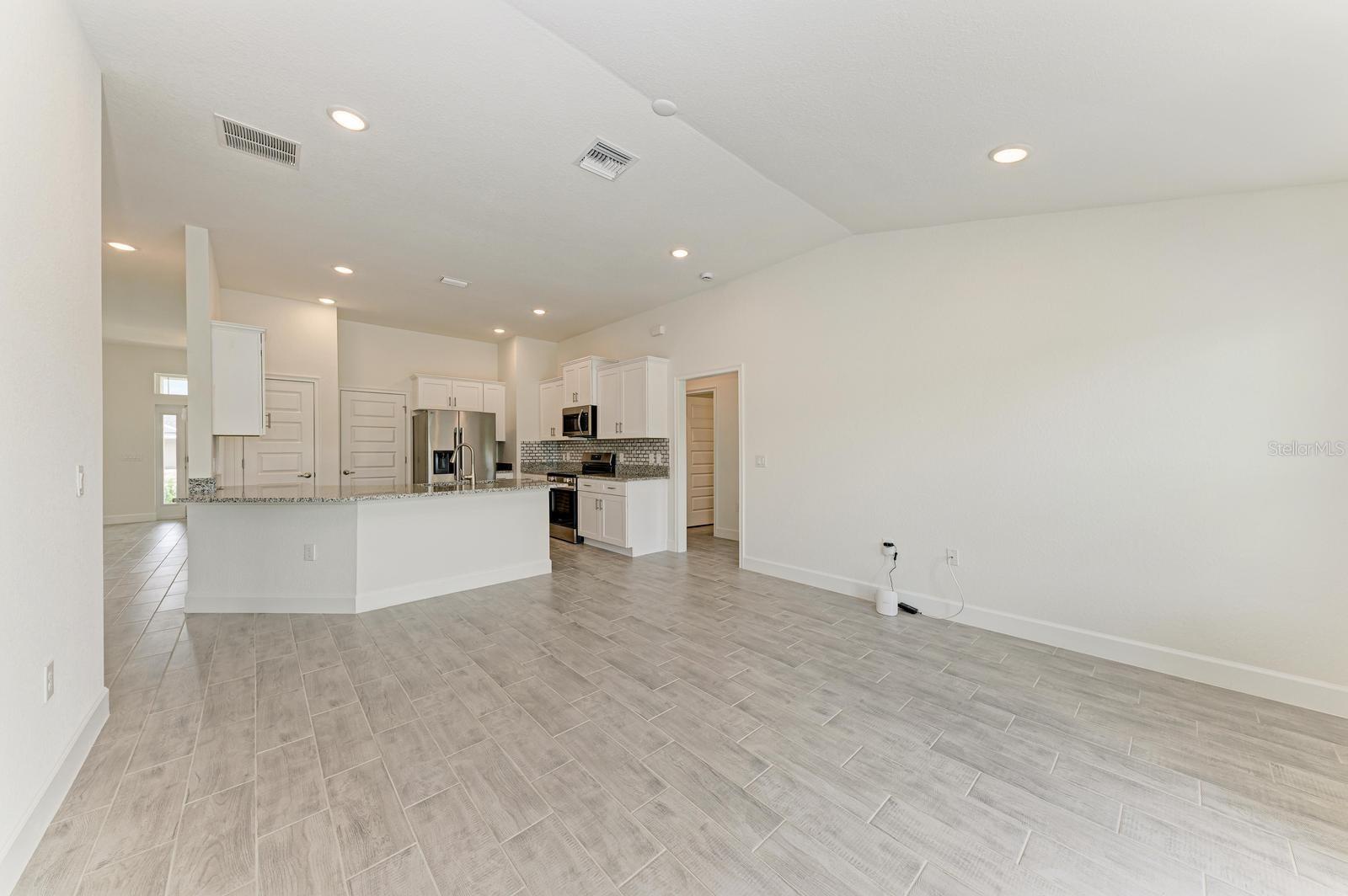 2680 AVERLAND LOOP — photo 8