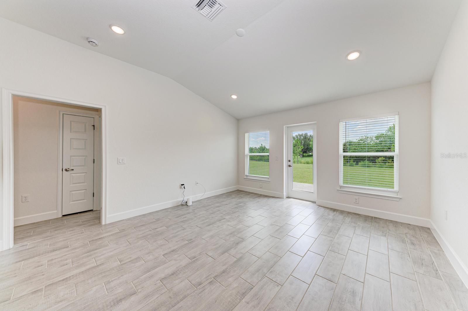 2680 AVERLAND LOOP — photo 12