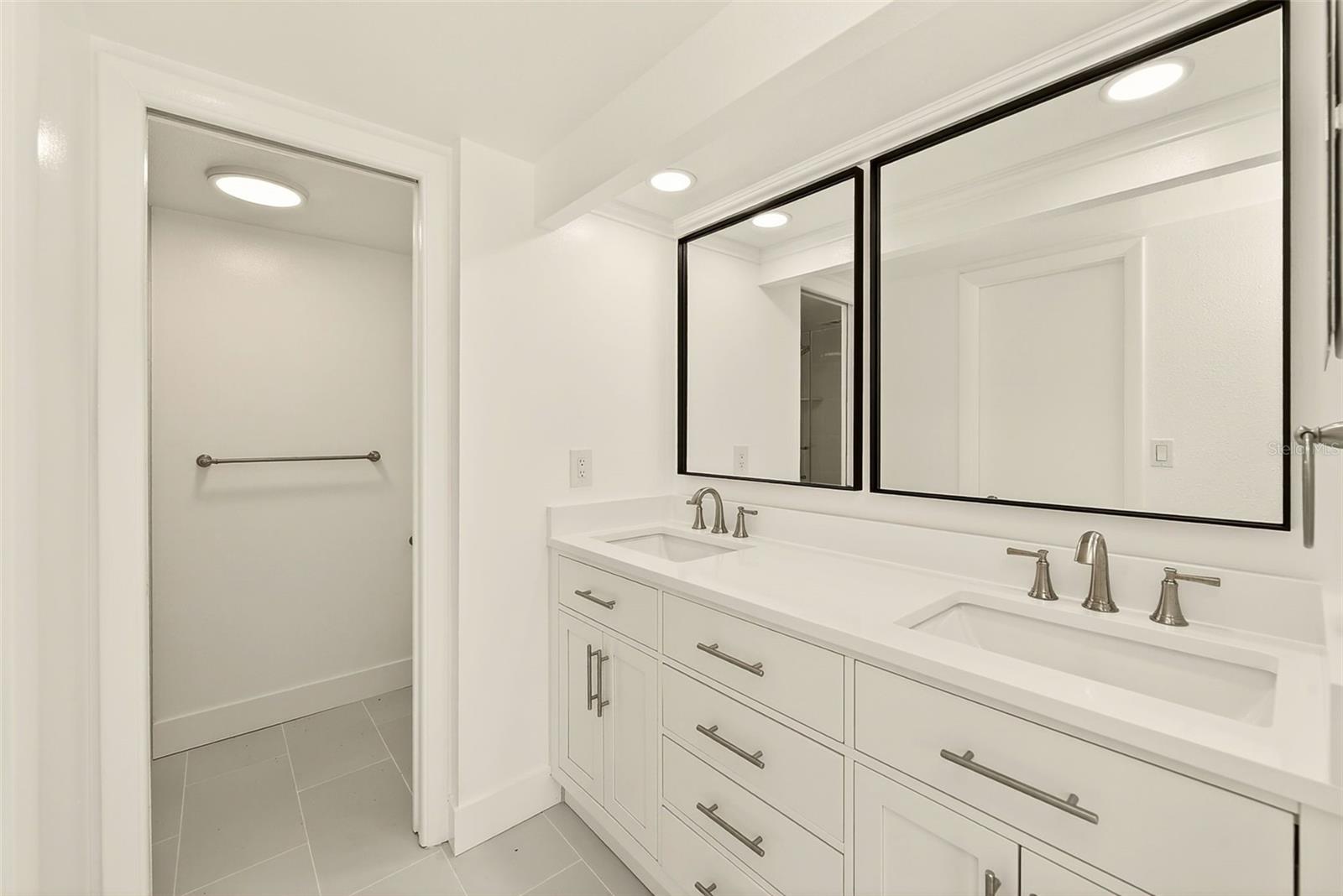 16308 GULF BLVD #103 — photo 15