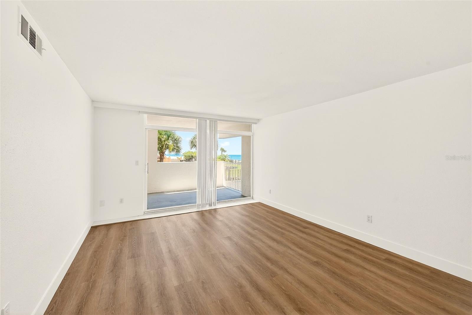 16308 GULF BLVD #103 — photo 9