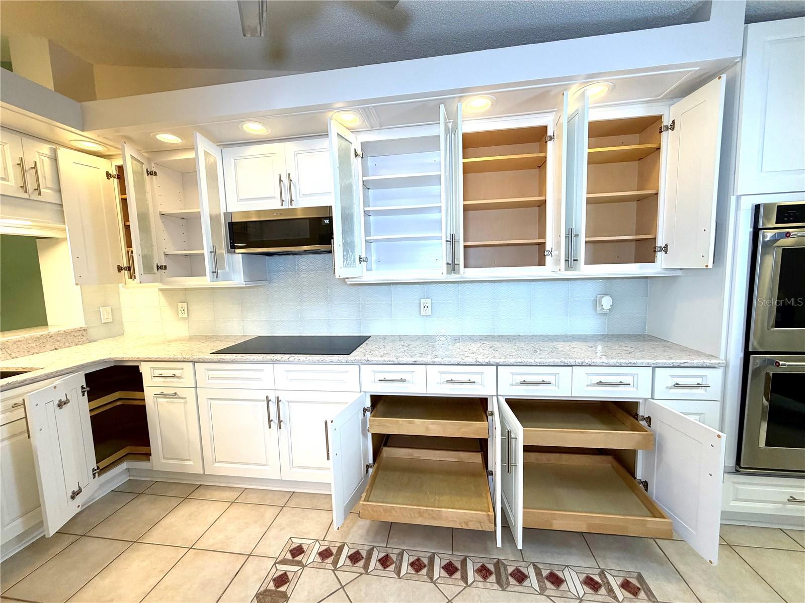 5813 MERION WAY #5813 — photo 9