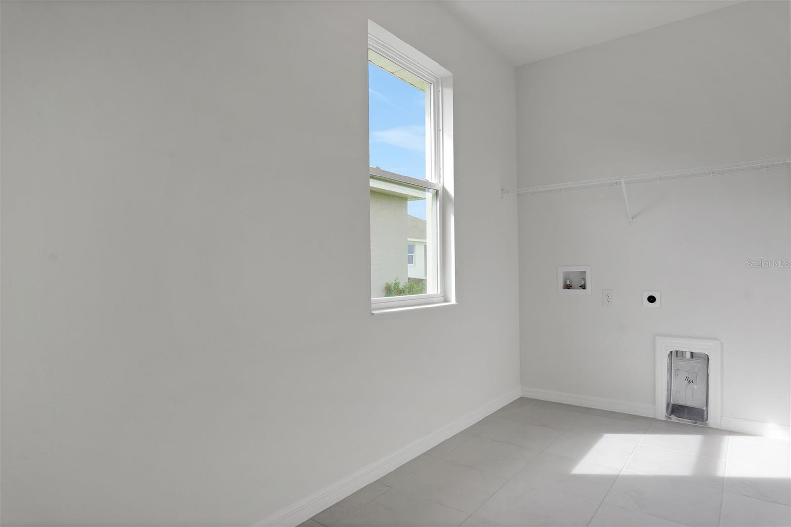 7422 SEA MANATEE ST — photo 20
