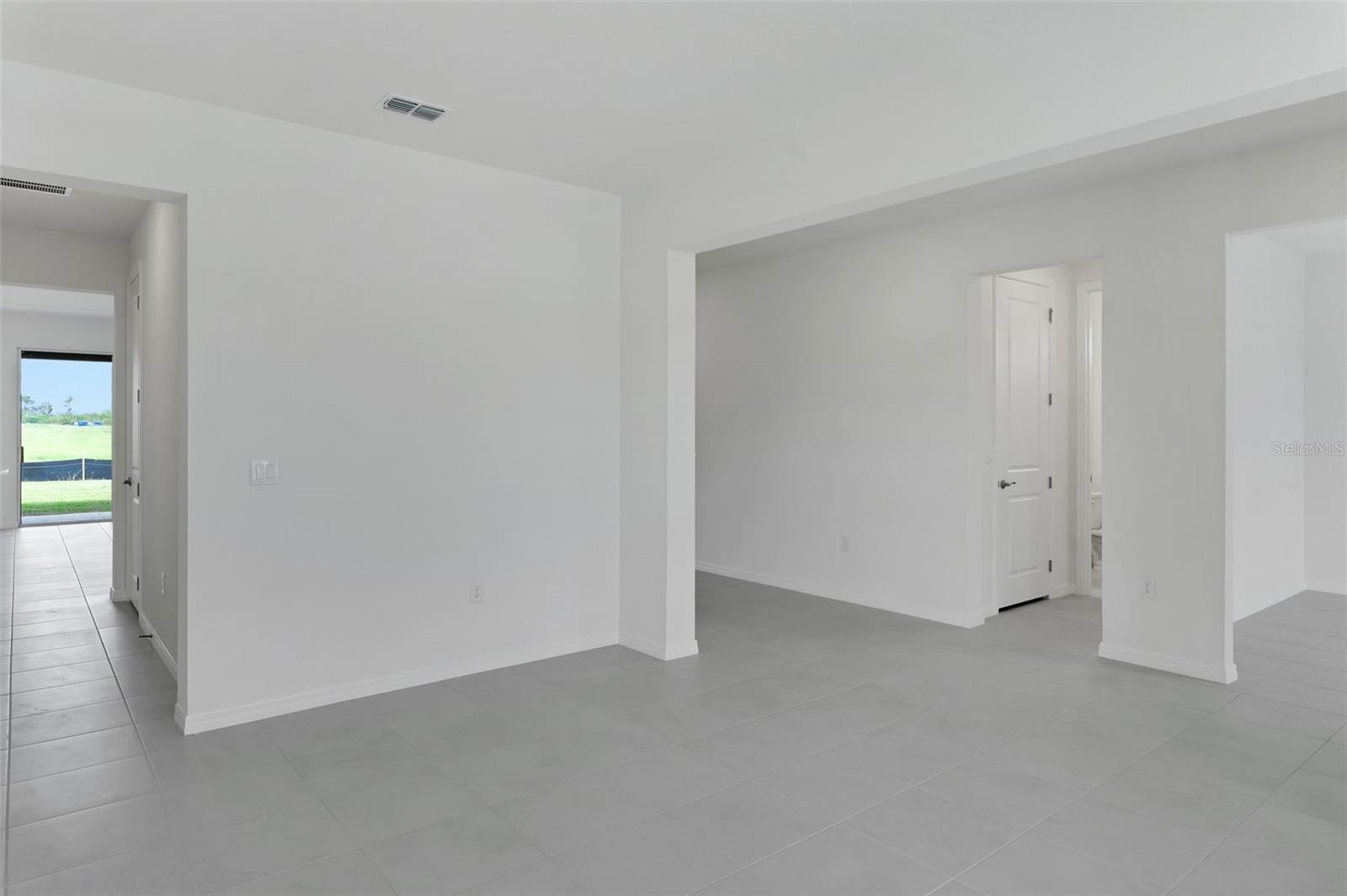 7422 SEA MANATEE ST — photo 7