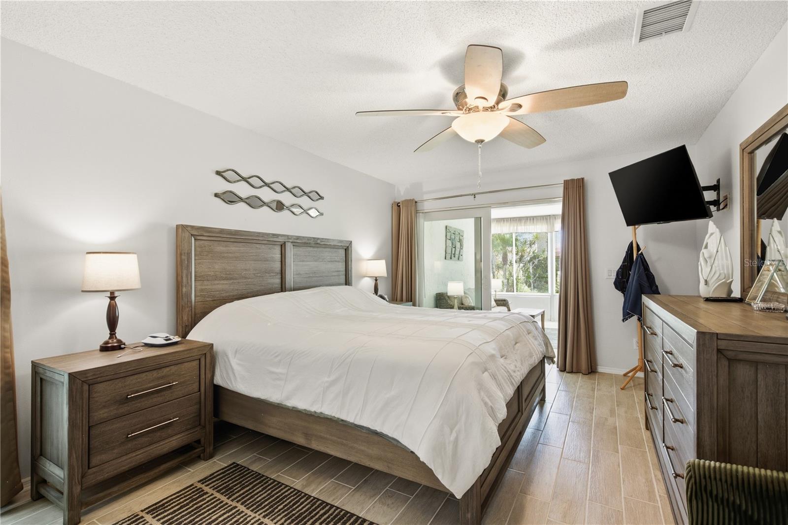 5468 NIMITZ RD — photo 28
