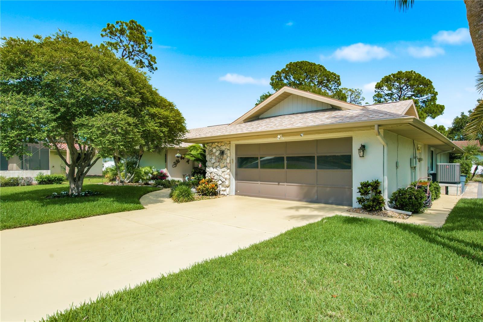 5468 NIMITZ RD — photo 3