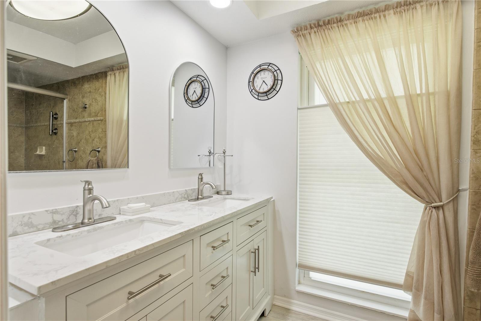 5468 NIMITZ RD — photo 30