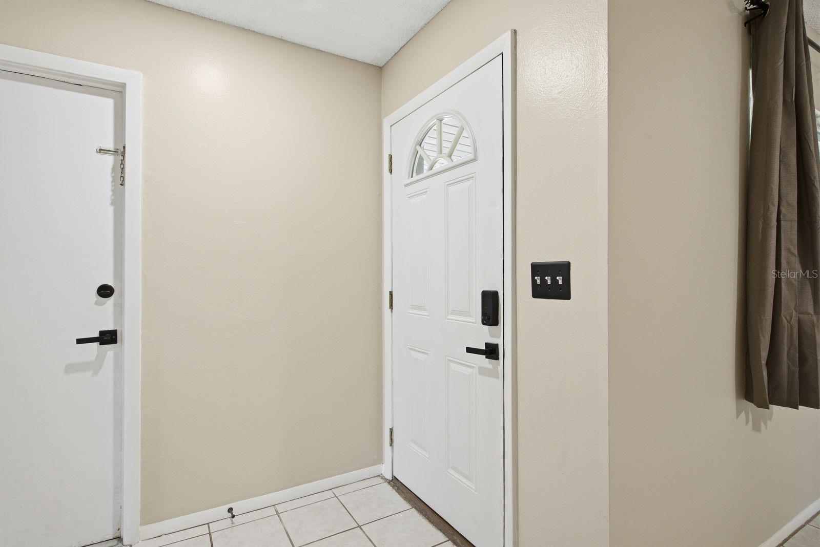 442 EVERGREEN DR — photo 6