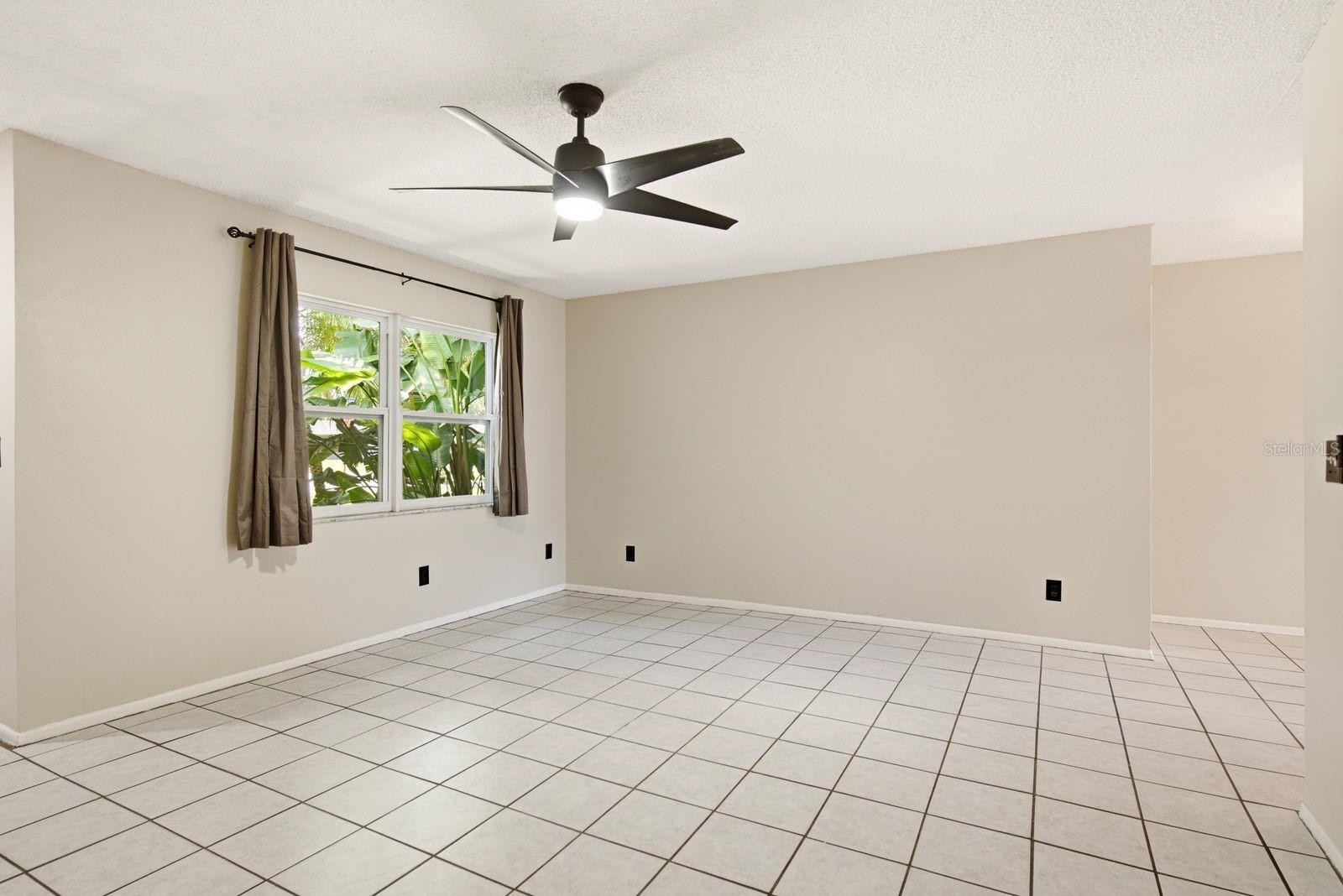 442 EVERGREEN DR — photo 7