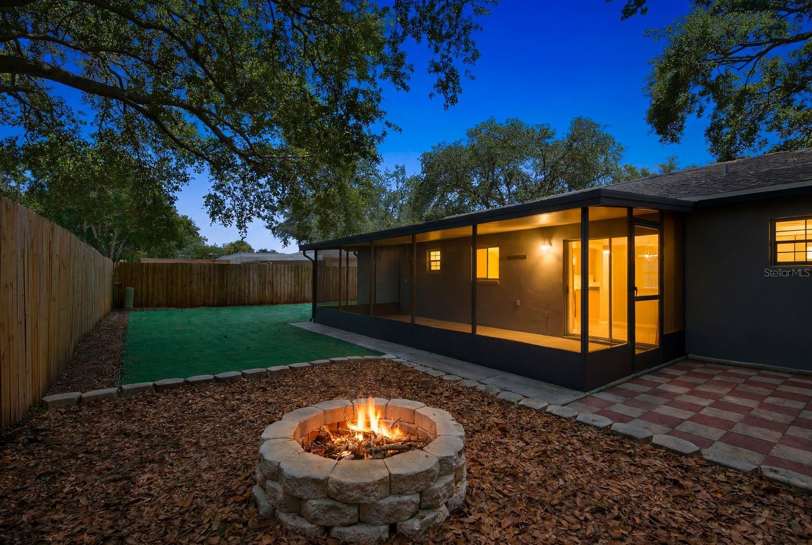 442 EVERGREEN DR — photo 35