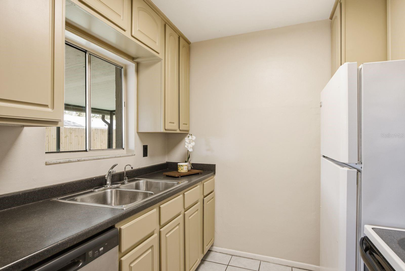442 EVERGREEN DR — photo 15