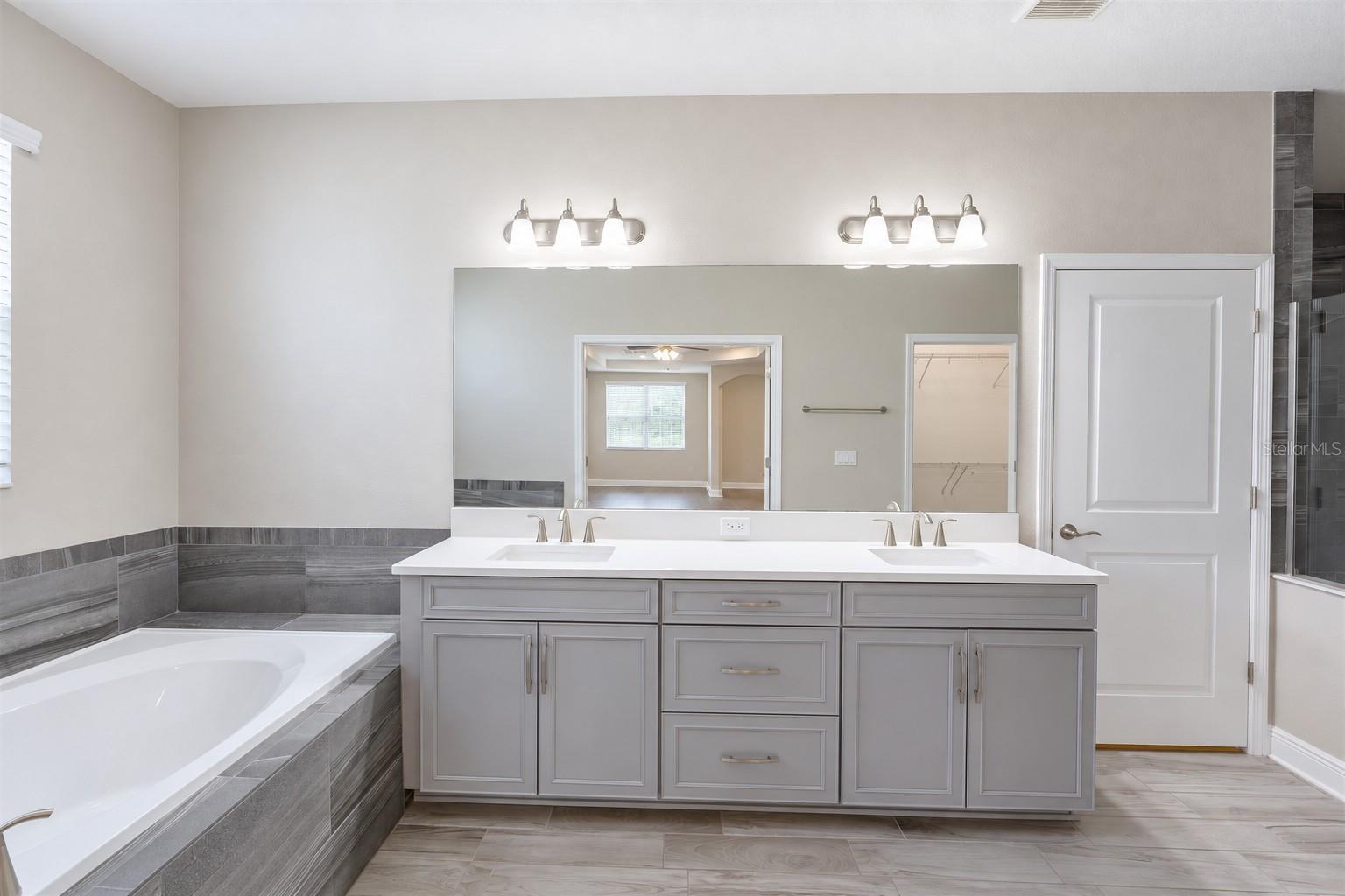 1741 CHERRY WALK RD — photo 36
