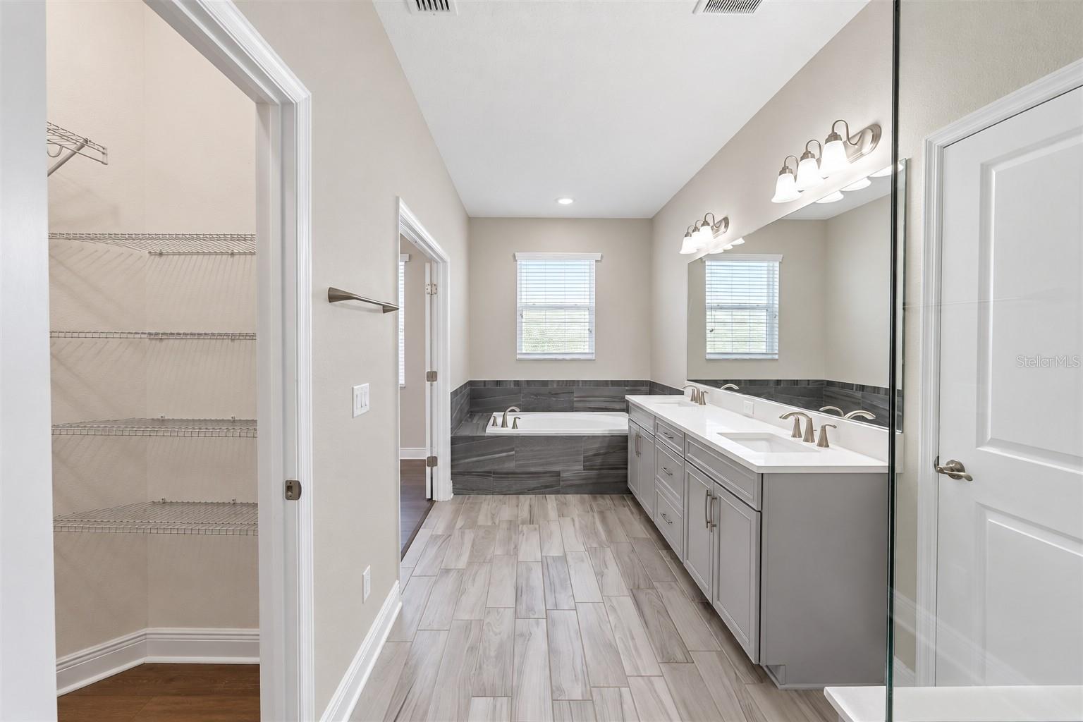 1741 CHERRY WALK RD — photo 40