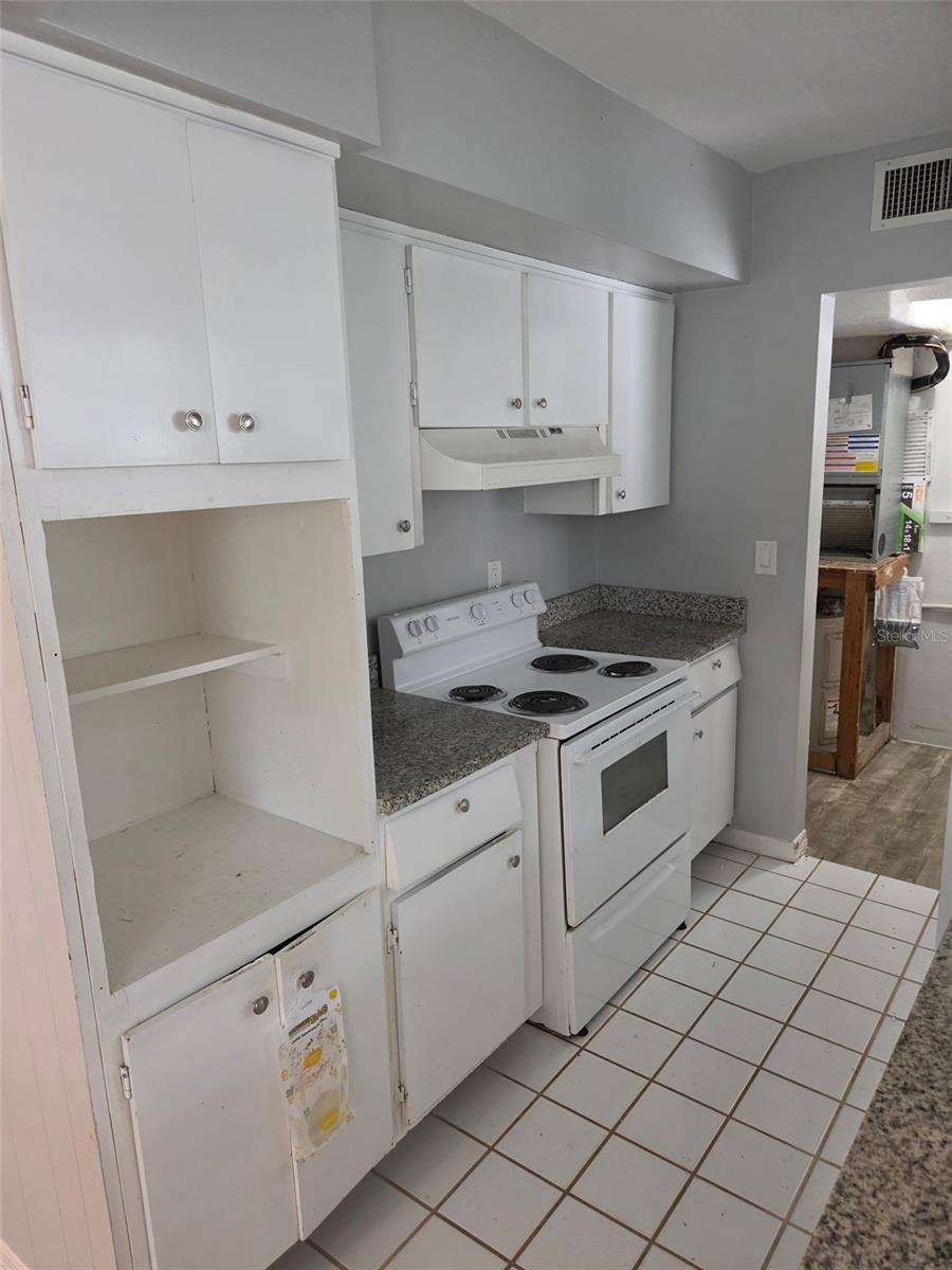 2939 LOS ALTOS DR #B — photo 9