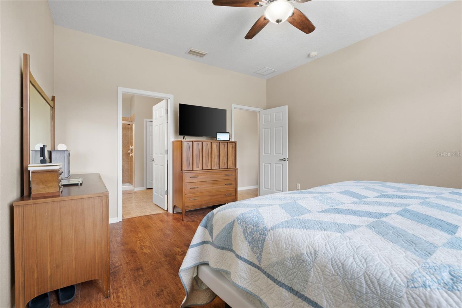 11059 BELLE HAVEN DR — photo 10