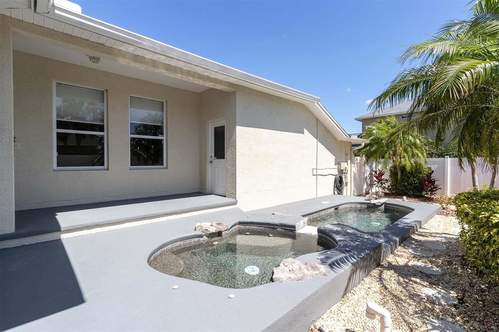 10121 PORCH ST — photo 44
