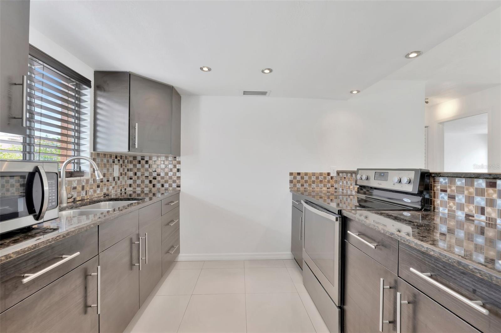 592 100TH AVE N #201 — photo 6