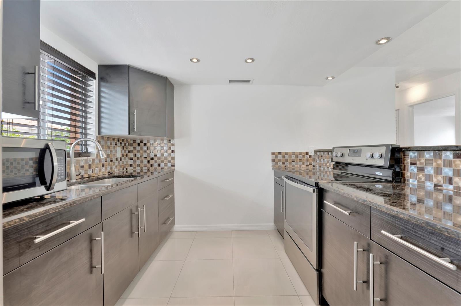 592 100TH AVE N #201 — photo 9