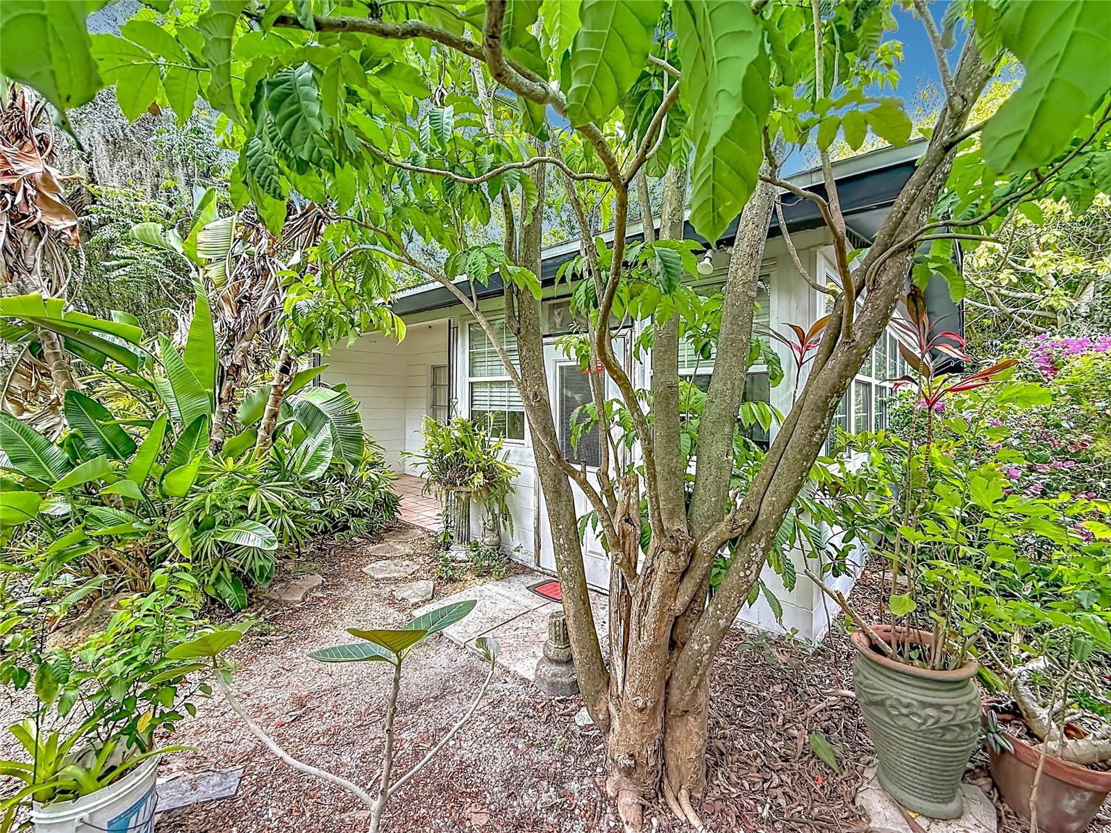 6330 EMERSON AVE S — photo 4