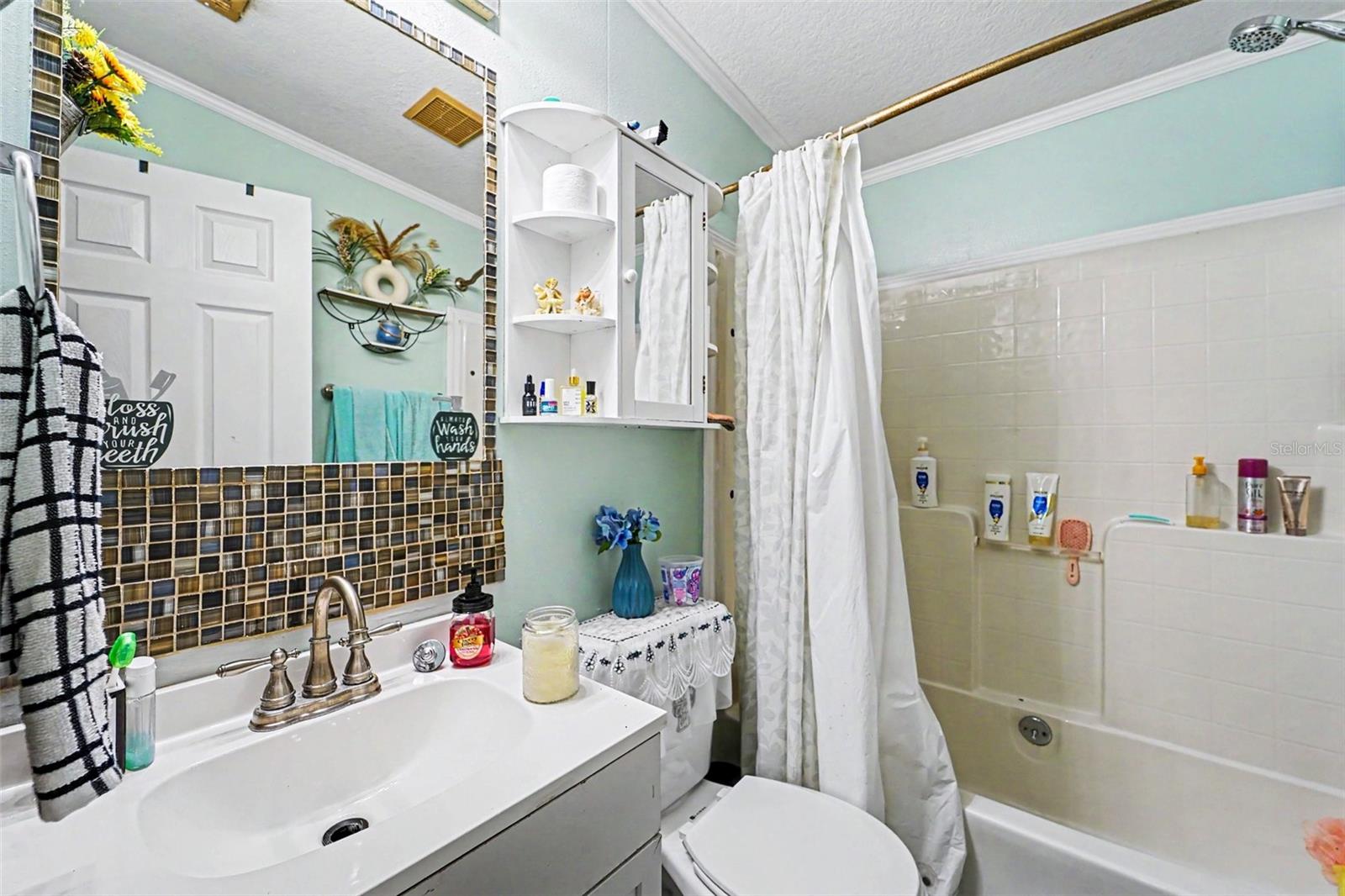 38030 LAWANDA LOOP — photo 9