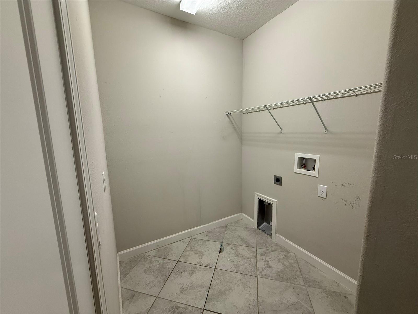 11865 SUNBURST MARBLE RD — photo 29
