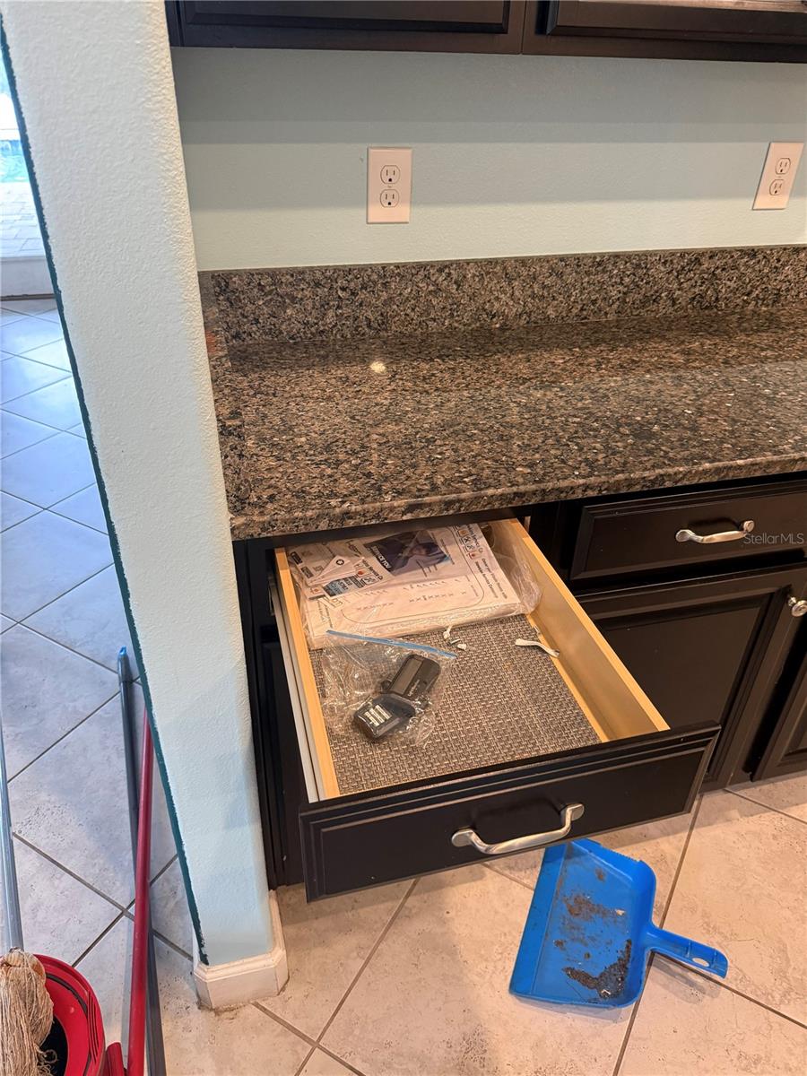 11865 SUNBURST MARBLE RD — photo 38