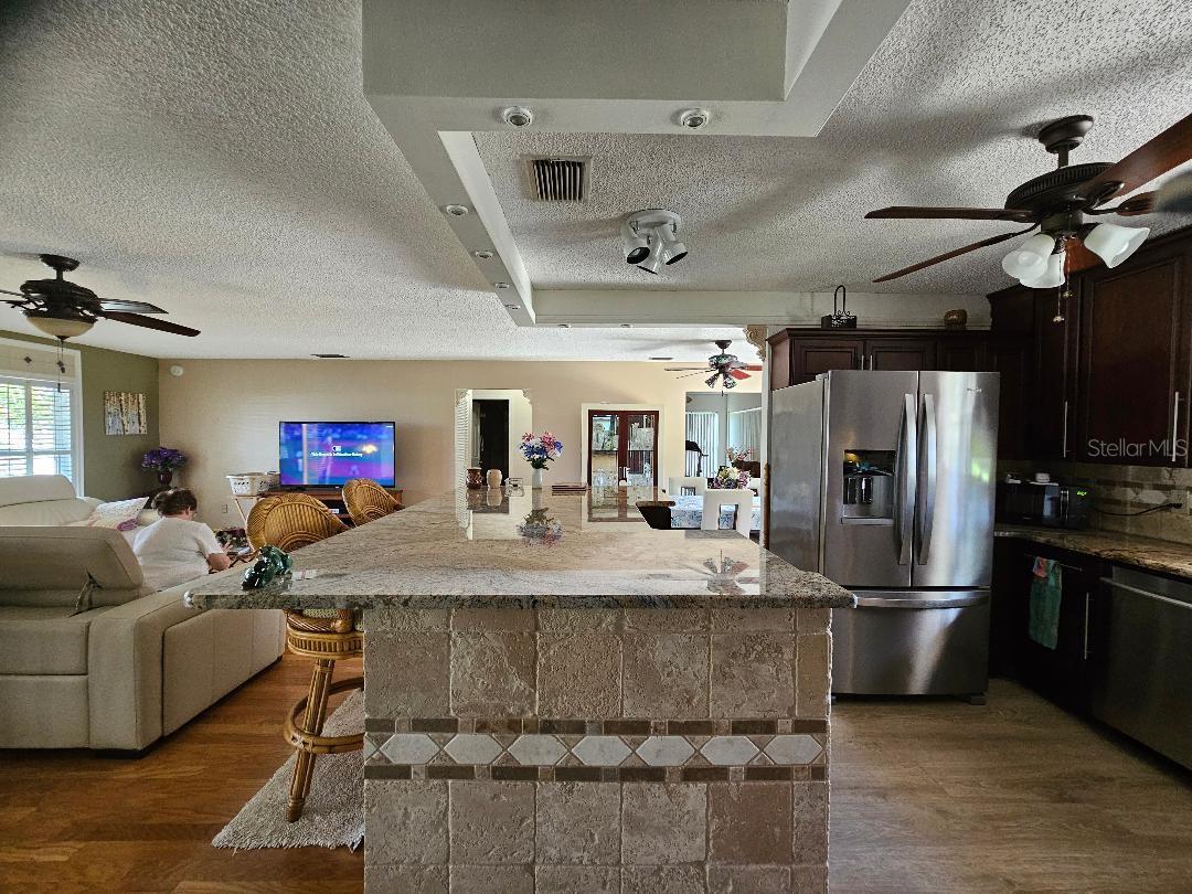 708 BRANNEN CIR — photo 17