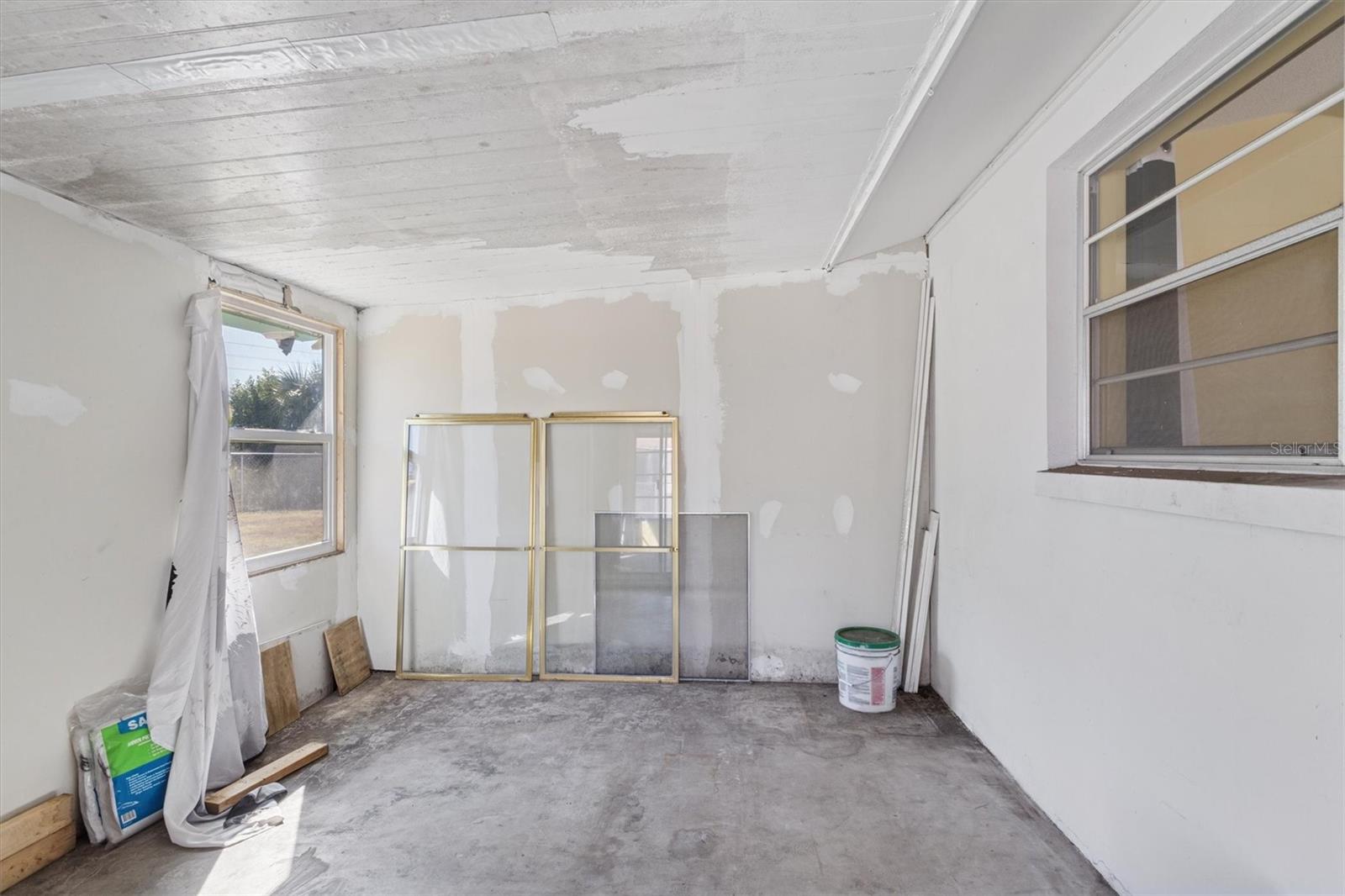 7608 REDCOAT AVE — photo 25