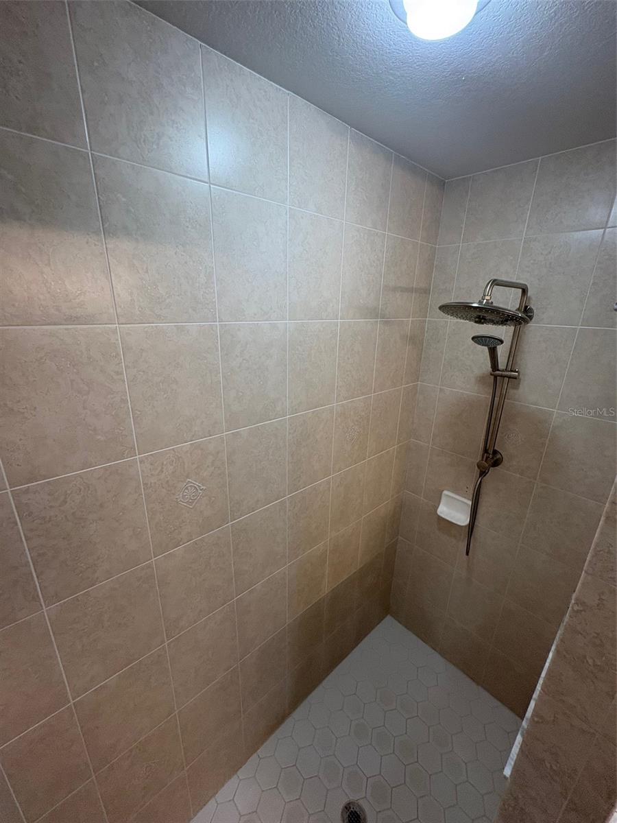 2927 BELLEVILLE TER — photo 40
