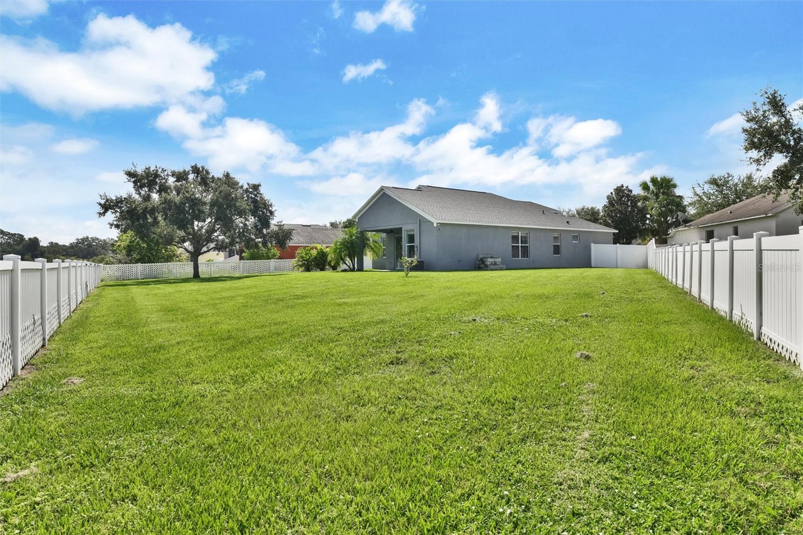 7514 FOREST MERE DR — photo 41