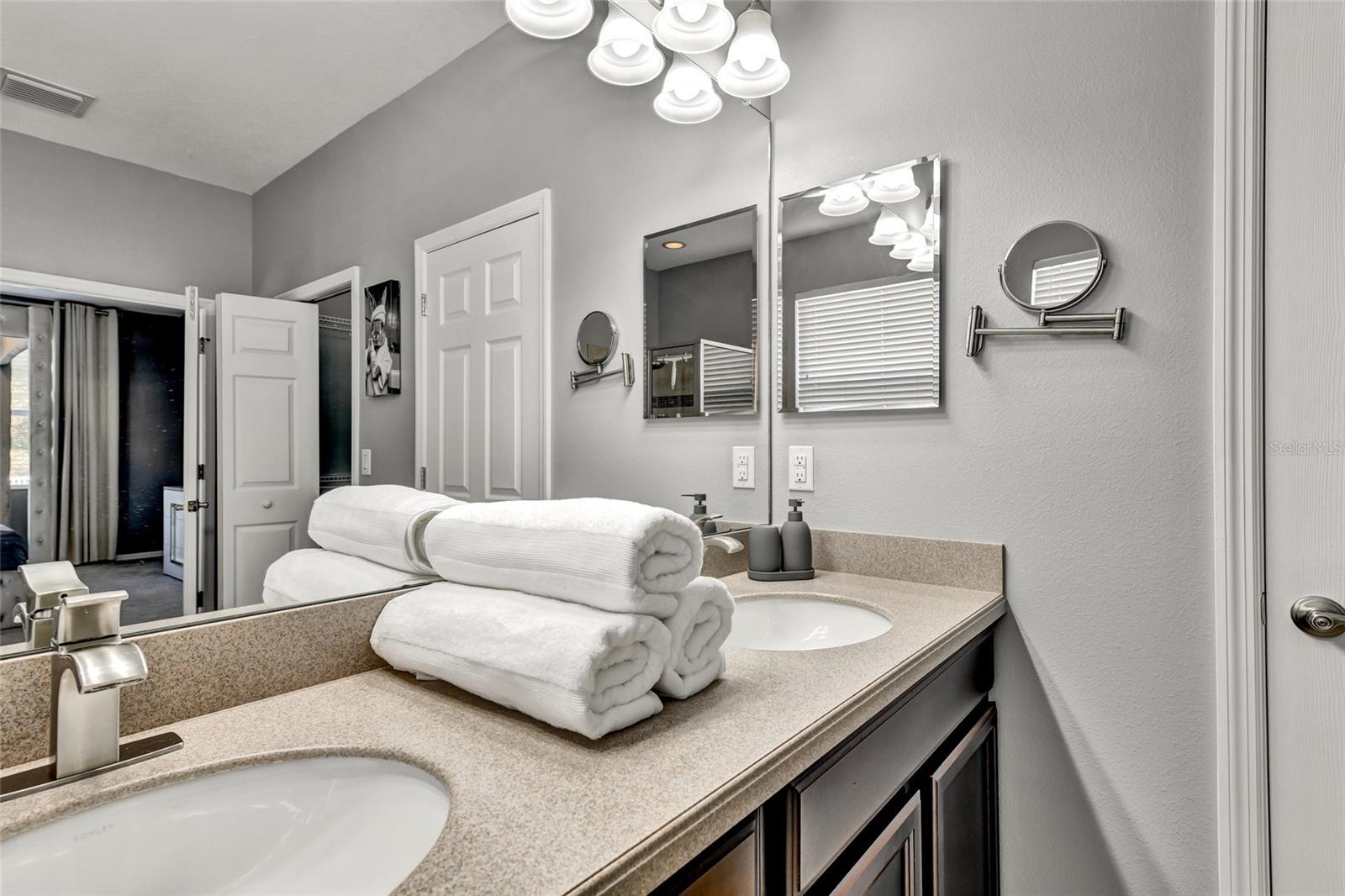 7514 FOREST MERE DR — photo 24