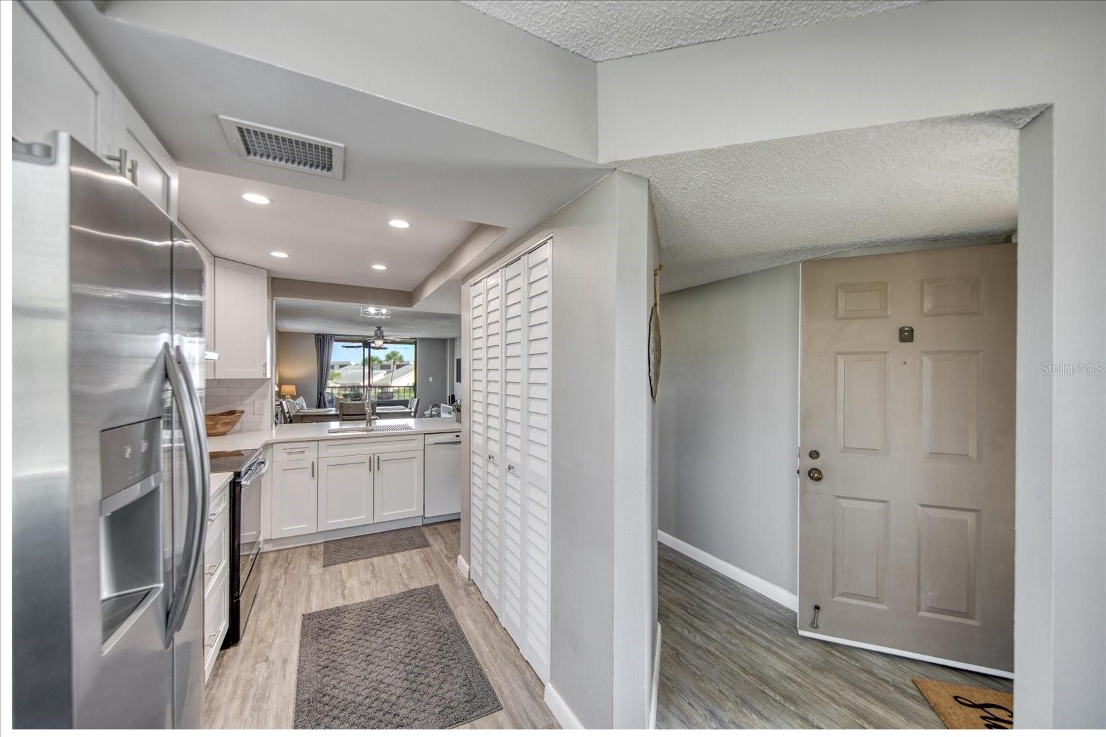 1324 PASADENA AVE S #201 — photo 6
