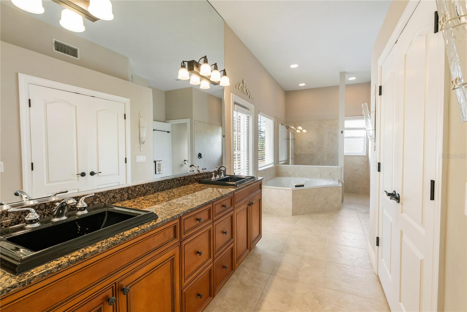 4306 BARRACUDA DR — photo 59