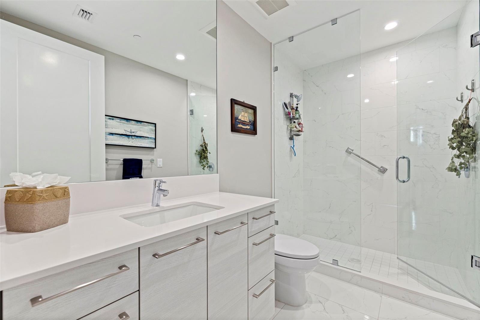 100 1ST AVE N #2902 — photo 32