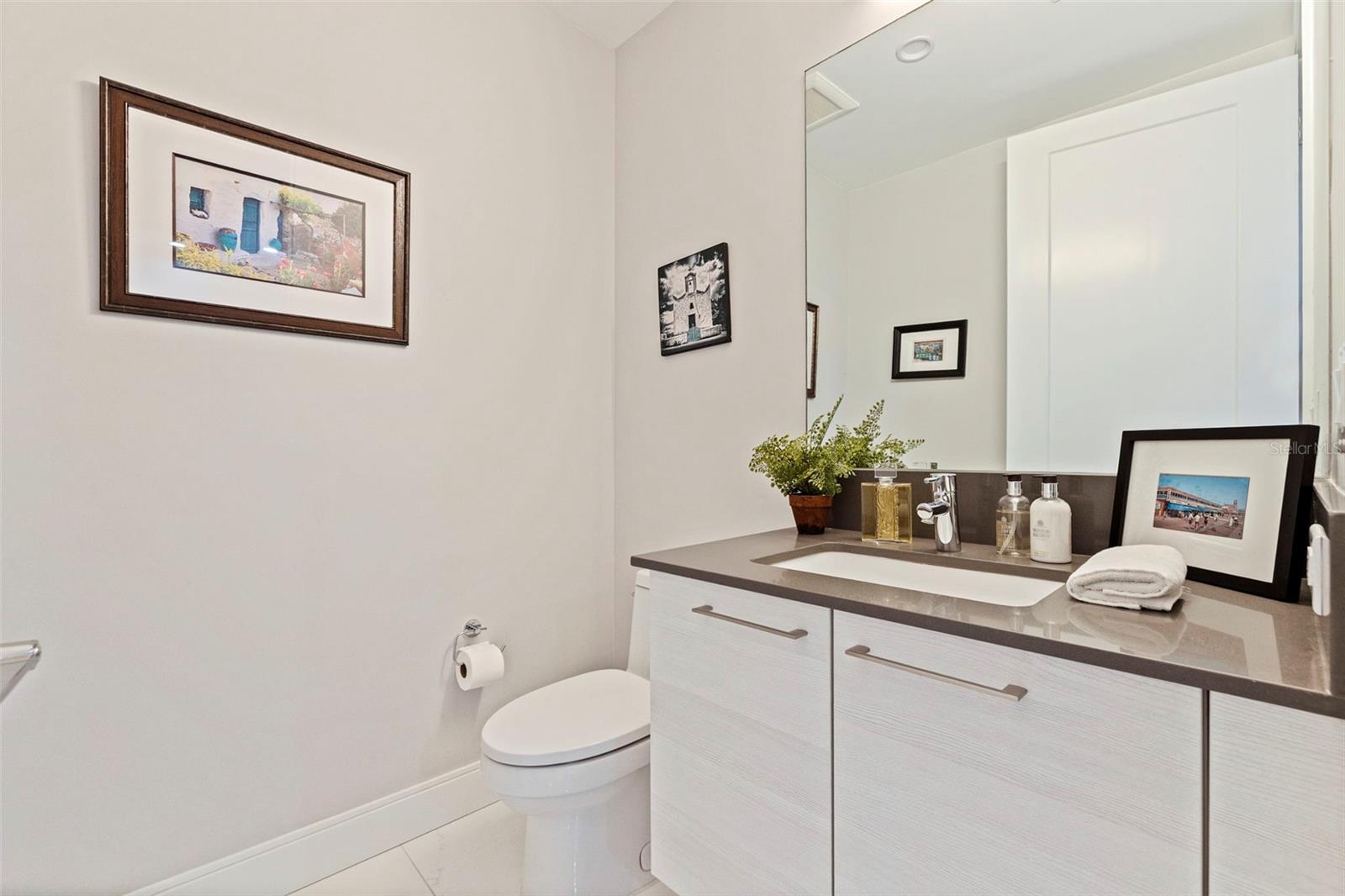 100 1ST AVE N #2902 — photo 35
