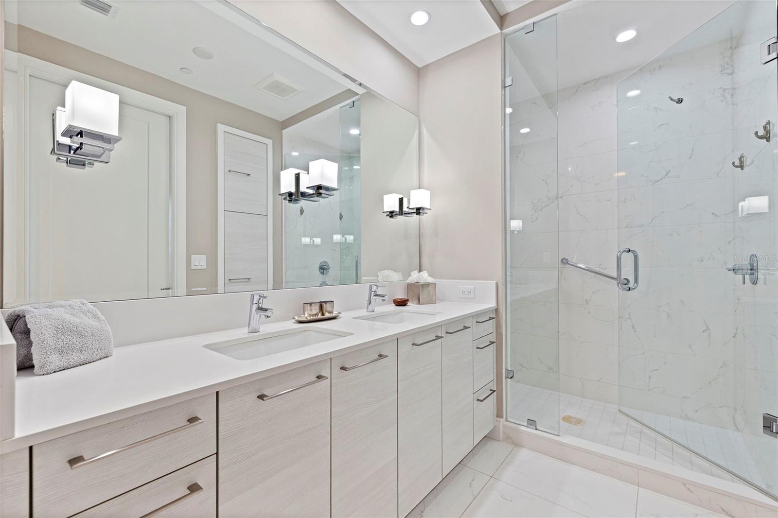 100 1ST AVE N #2902 — photo 27