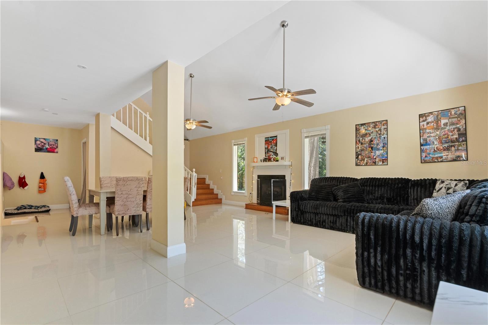 7803 CADILLAC AVE — photo 11