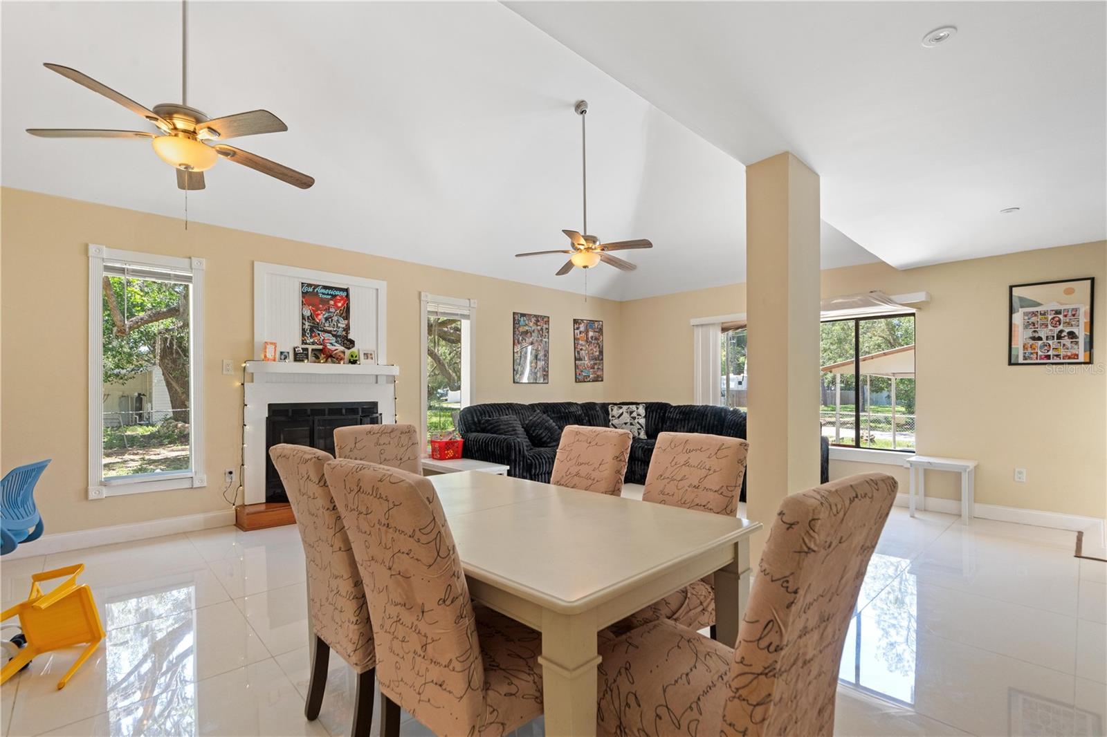 7803 CADILLAC AVE — photo 15