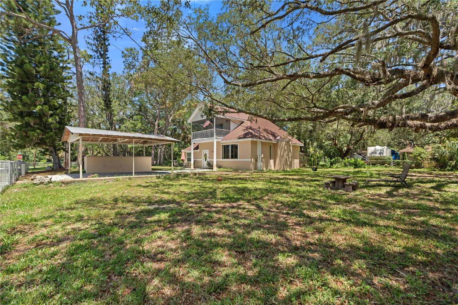 7803 CADILLAC AVE — photo 4