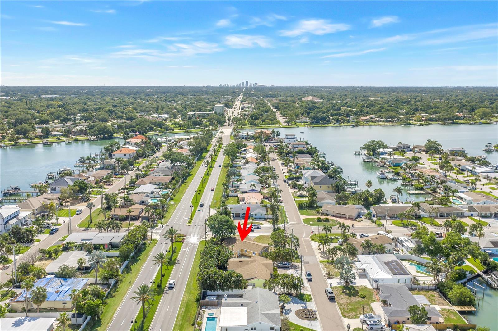 7901 CAUSEWAY BLVD S — photo 16