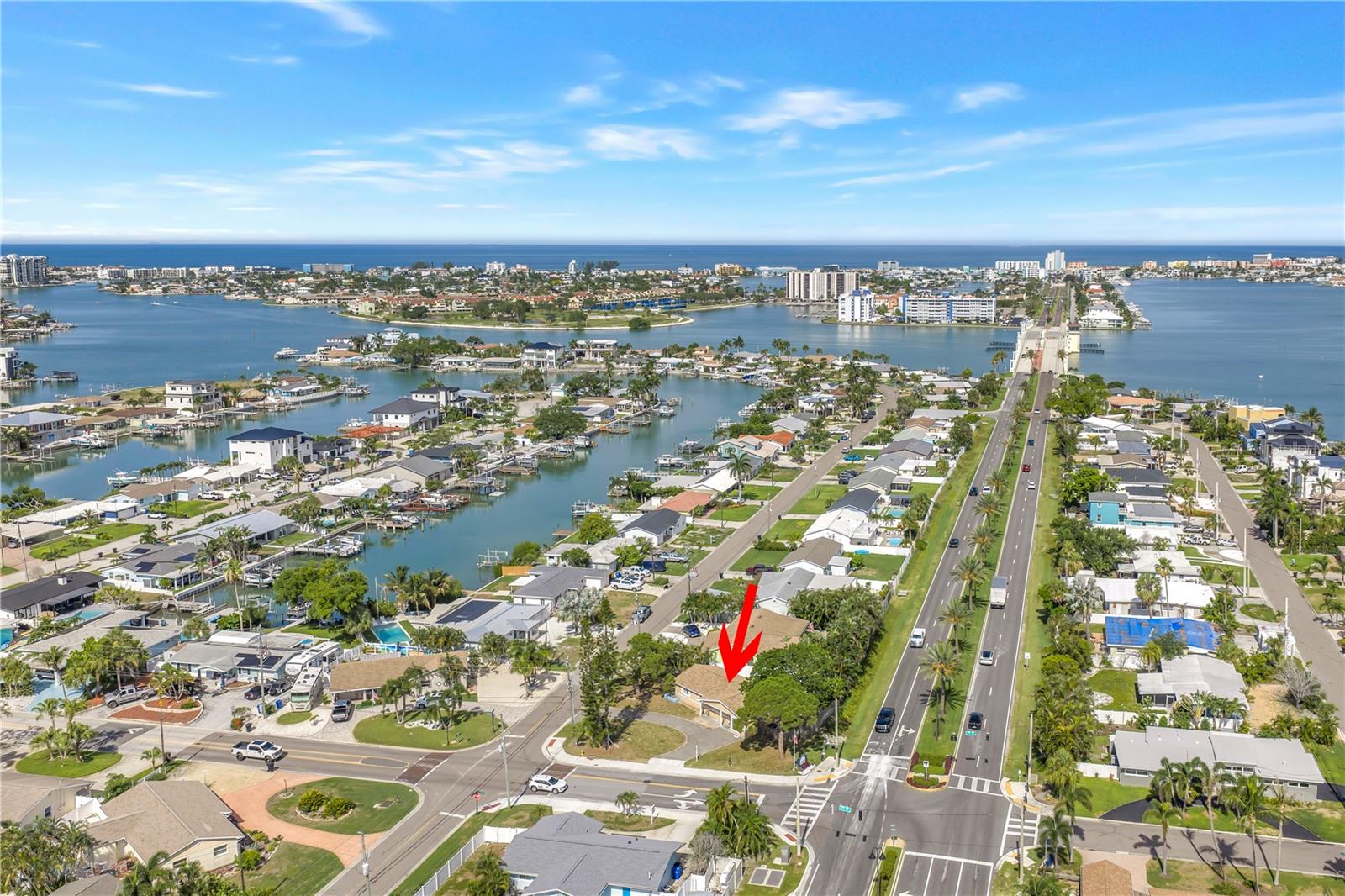 7901 CAUSEWAY BLVD S — photo 2