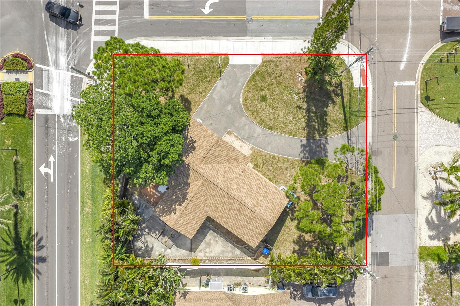 7901 CAUSEWAY BLVD S — photo 15