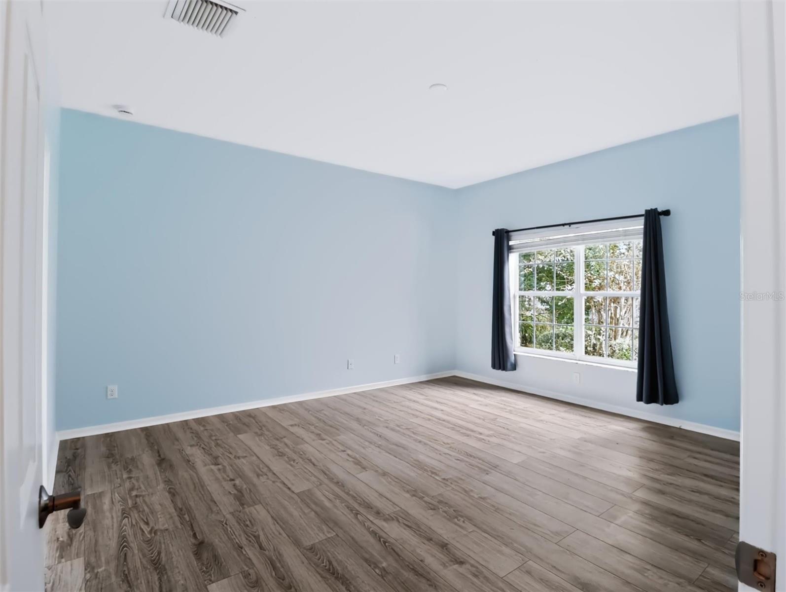 620 CHESNEY DR — photo 32