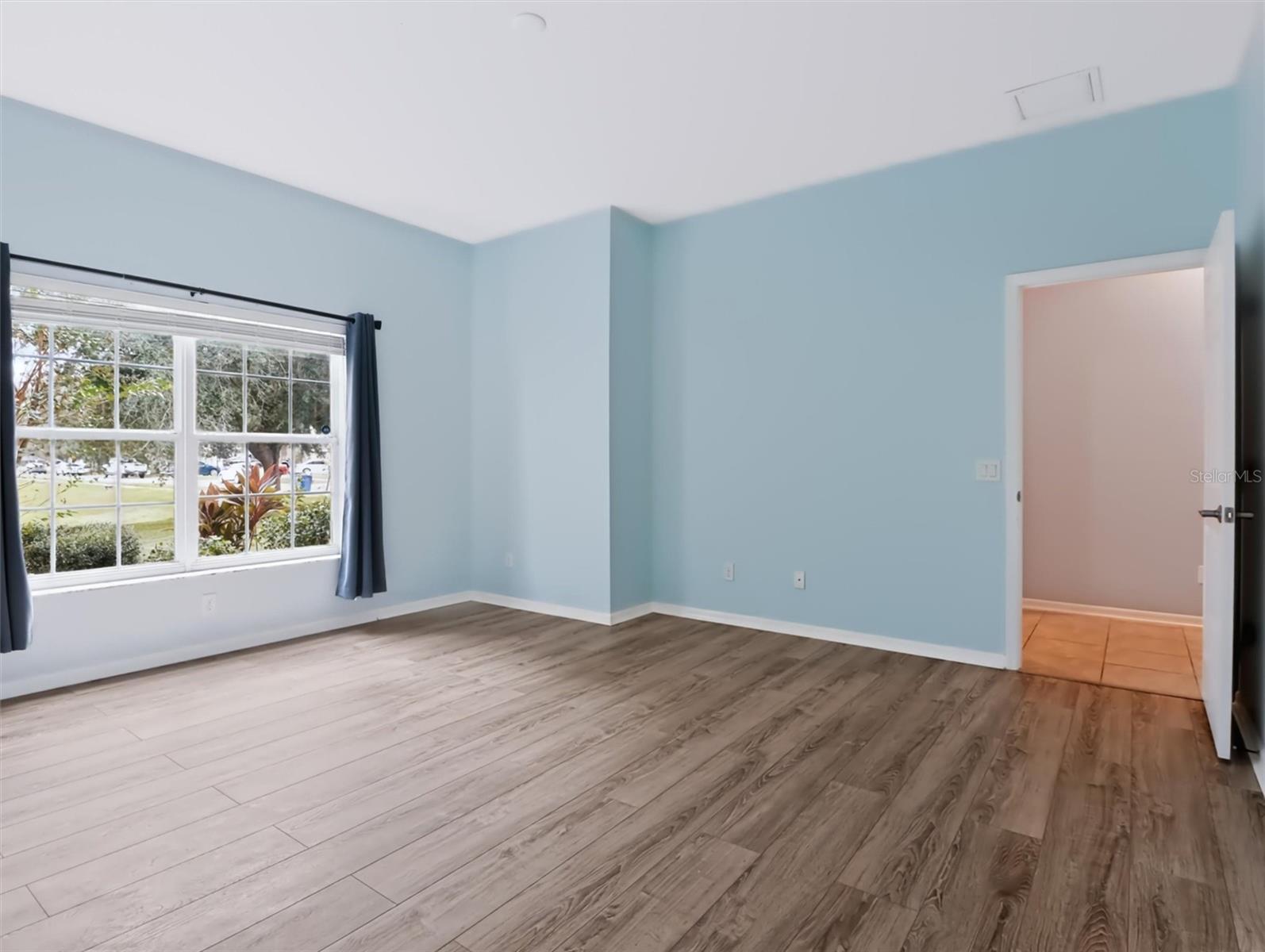 620 CHESNEY DR — photo 36