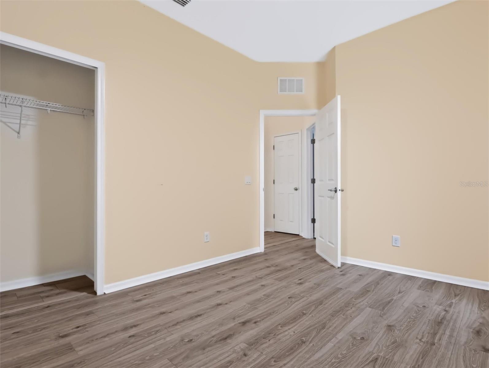 620 CHESNEY DR — photo 28